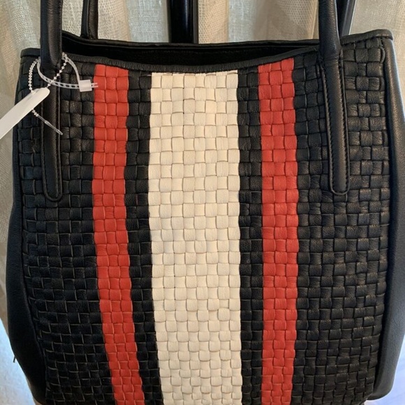 CLEVER CARRIAGE CASABLANCA HANDBRAIDED STUNNING PURSE $425 RETAIL NEW W/ BAG - Picture 2 of 8